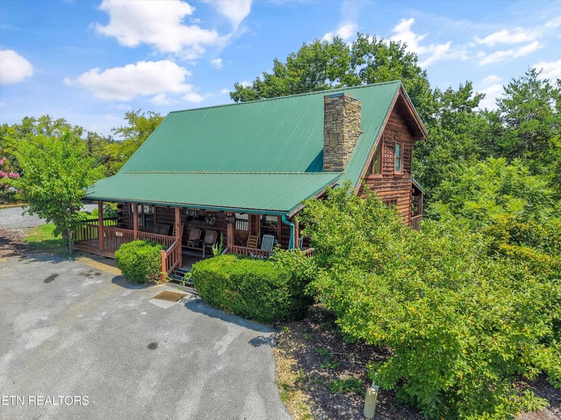 3208 White Falcon Way #814, Pigeon Forge, TN 37863