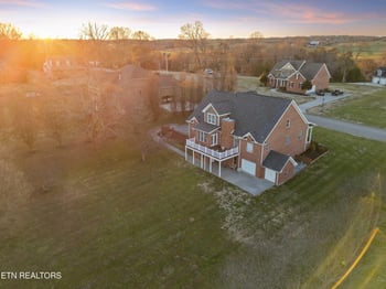 3208 Whittenburg Dr, Maryville, TN 37804