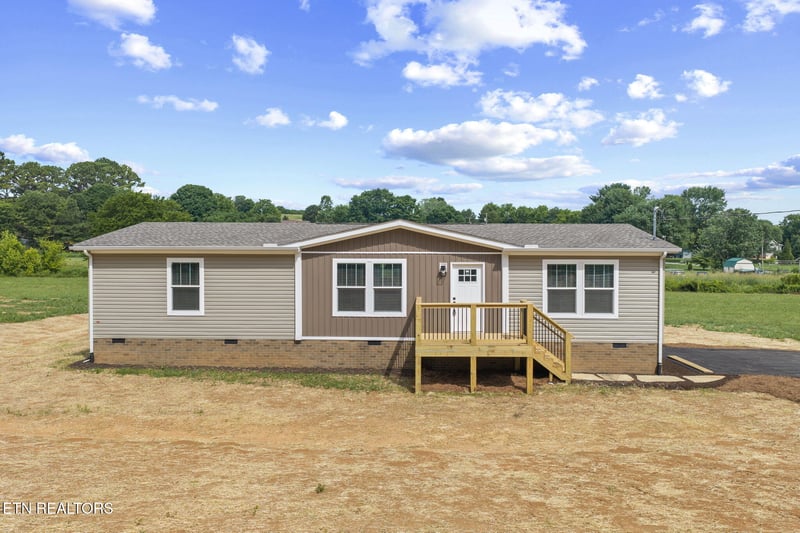 3209 Sweetwater Vonore Rd, Sweetwater, TN 37874