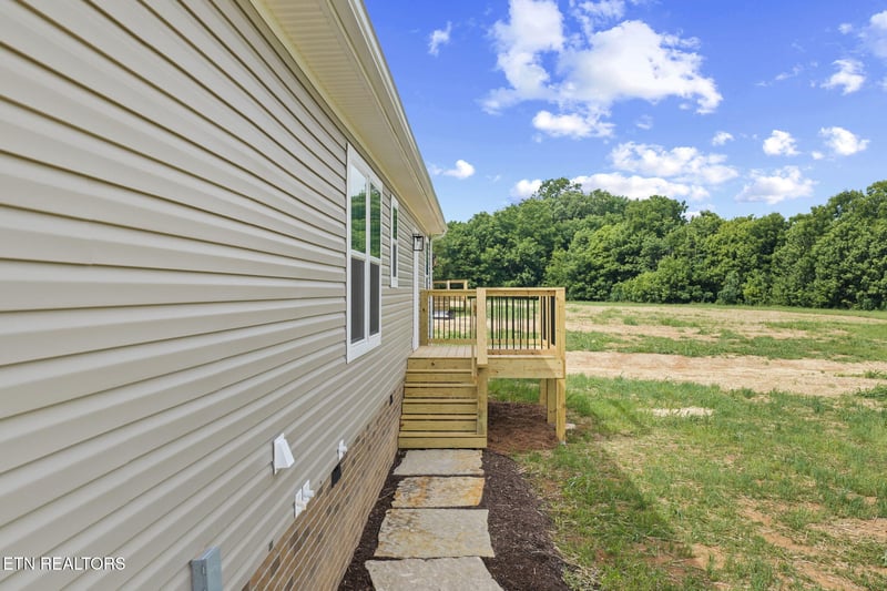 3209 Sweetwater Vonore Rd, Sweetwater, TN 37874