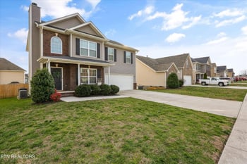 321 Caboose Ln, Maryville, TN 37804
