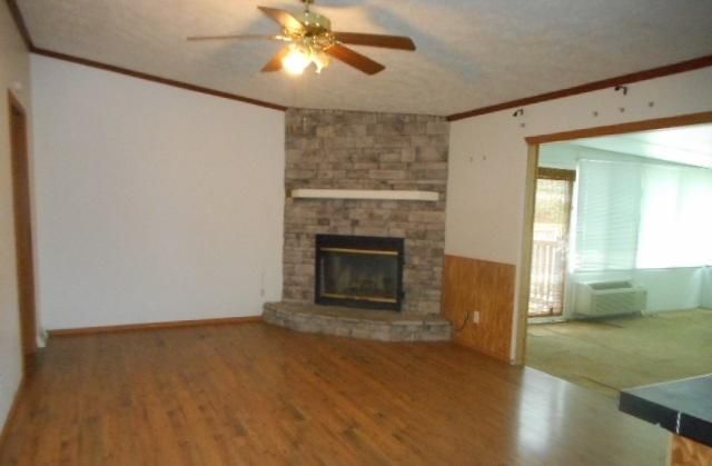 321 E Brushy Valley Rd, Powell, TN 37849