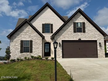321 Rugby Manor Ln, Knoxville, TN 37923