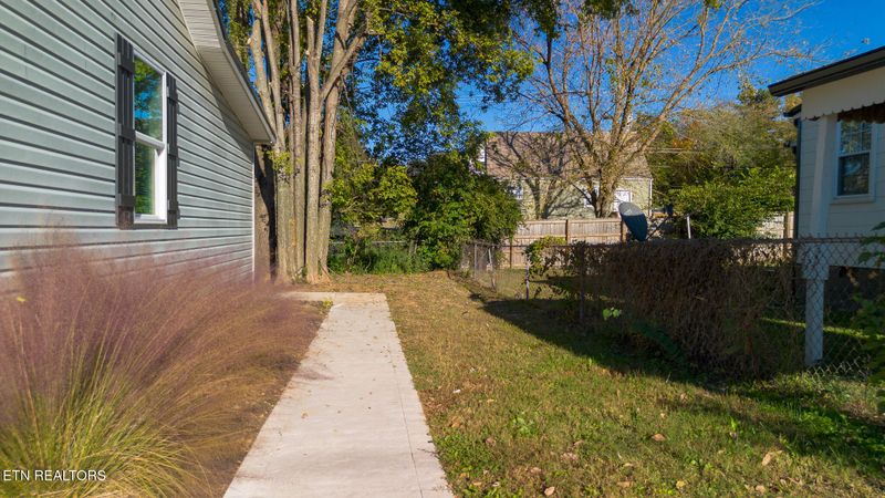 321 S Park Ave, Morristown, TN 37813