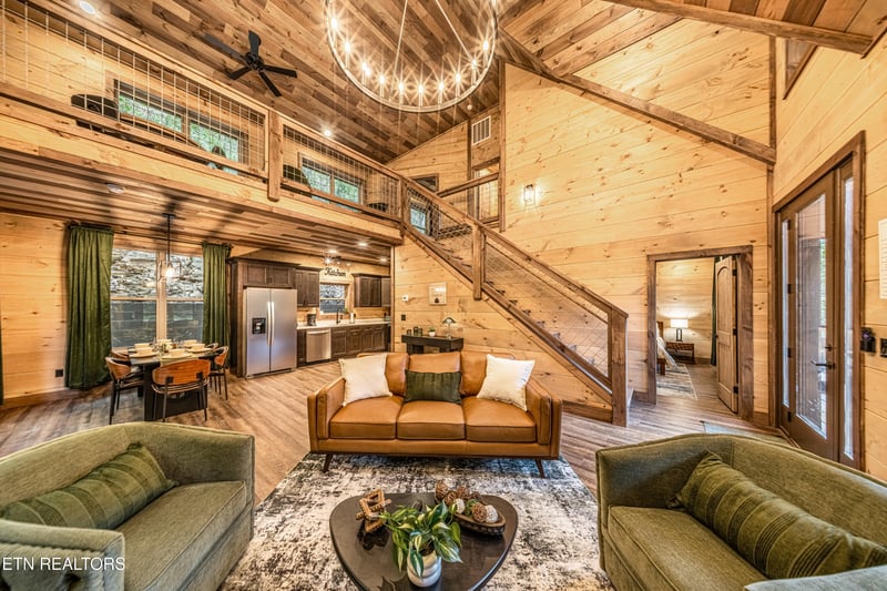3210 Pine Way, Pigeon Forge, TN 37863