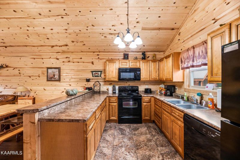 3211 Outlook Way, Pigeon Forge, TN 37863