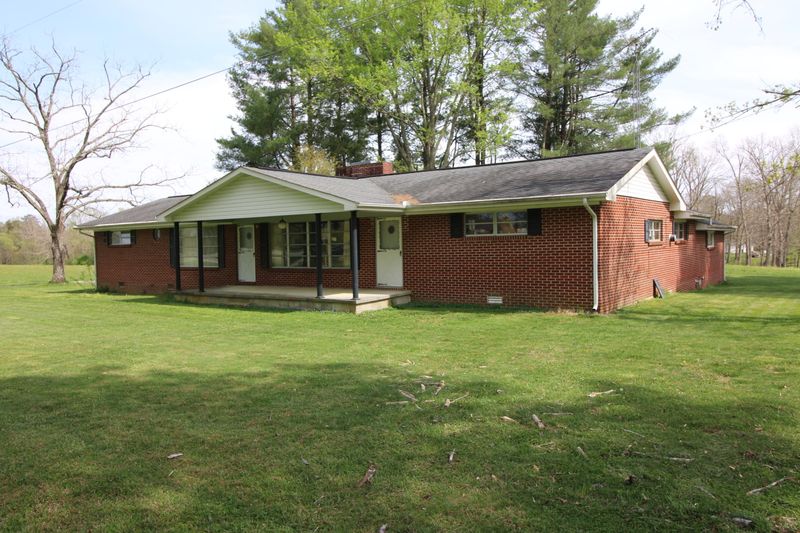 3211 Tabor Loop, Crossville, TN 38571
