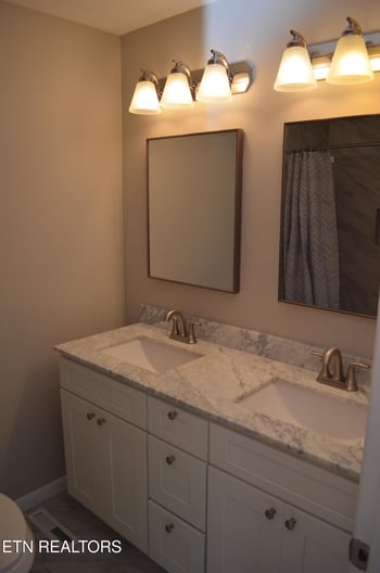 3212 Boomerang Ln, Knoxville, TN 37931