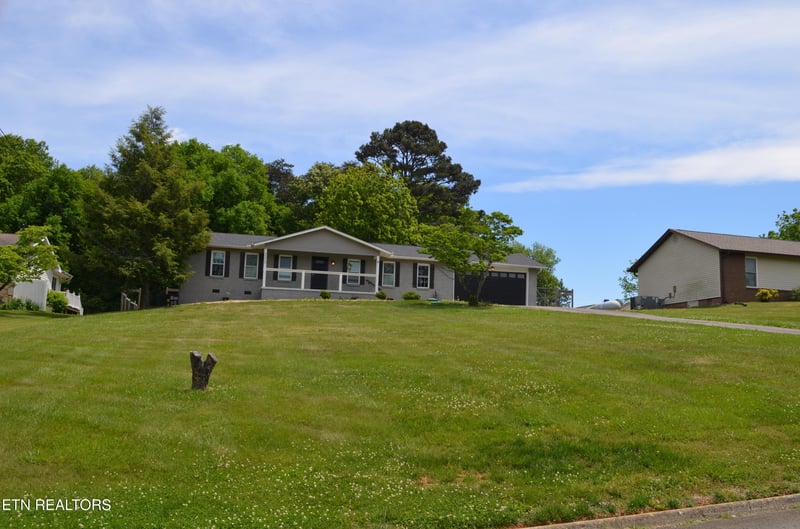 3212 Boomerang Ln, Knoxville, TN 37931