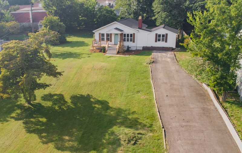 3213 Buffat Mill Rd, Knoxville, TN 37917