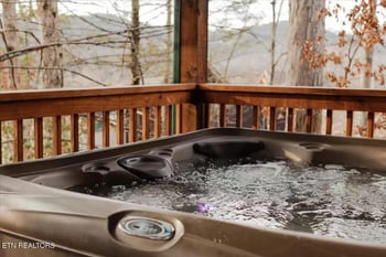 3213 Samuel Wear Dr, Sevierville, TN 37862