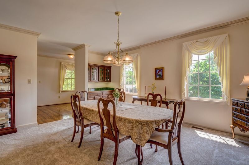 3213 Valley Forge Dr, Knoxville, TN 37920