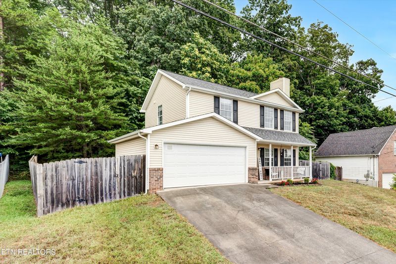 3214 Kingsmore Dr, Knoxville, TN 37921