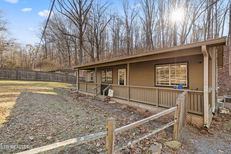 3214 Long Hollow Rd, Powell, TN 37849