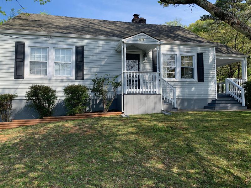 3215 Buffat Mill Rd, Knoxville, TN 37917