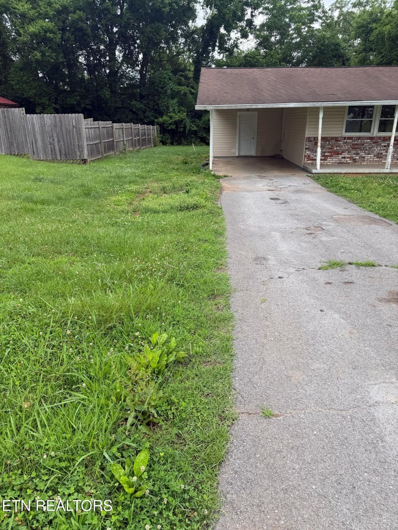 3215 Lineback Rd, Knoxville, TN 37921