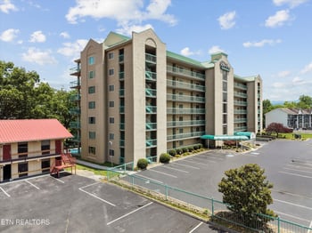 3215 N River Rd #502, Pigeon Forge, TN 37863