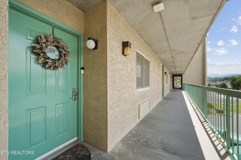 3215 N River Rd #502, Pigeon Forge, TN 37863