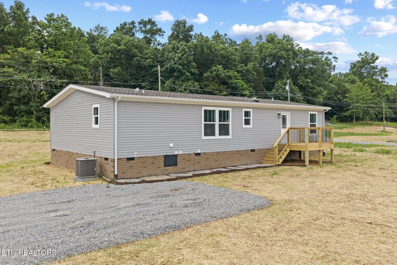 3215 Sweetwater Vonore Rd, Sweetwater, TN 37874