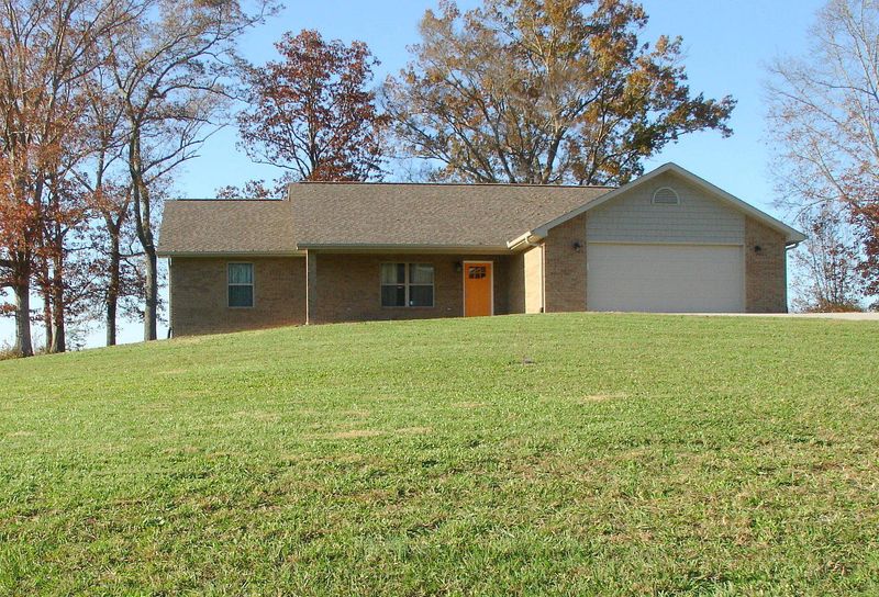 3215 Sybill Lee Ln, Sevierville, TN 37876