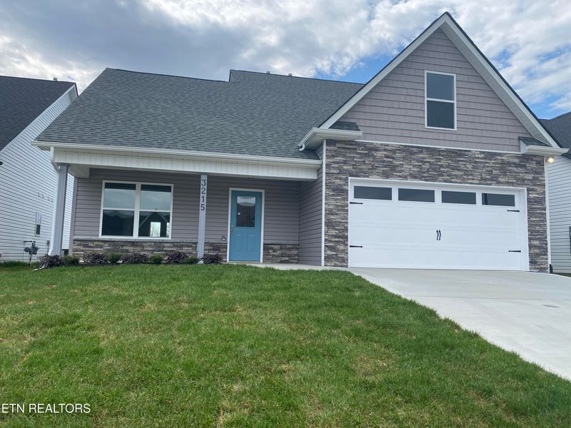 3215 Truitt Path Ln, Knoxville, TN 37931