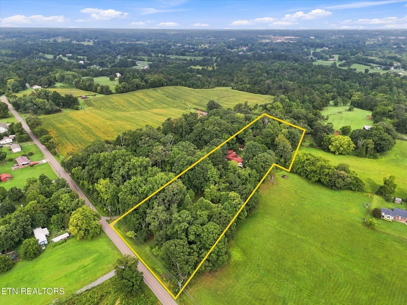 3215 Tuckaleechee Pike, Maryville, TN 37803