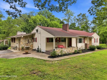 3215 Tuckaleechee Pike, Maryville, TN 37803