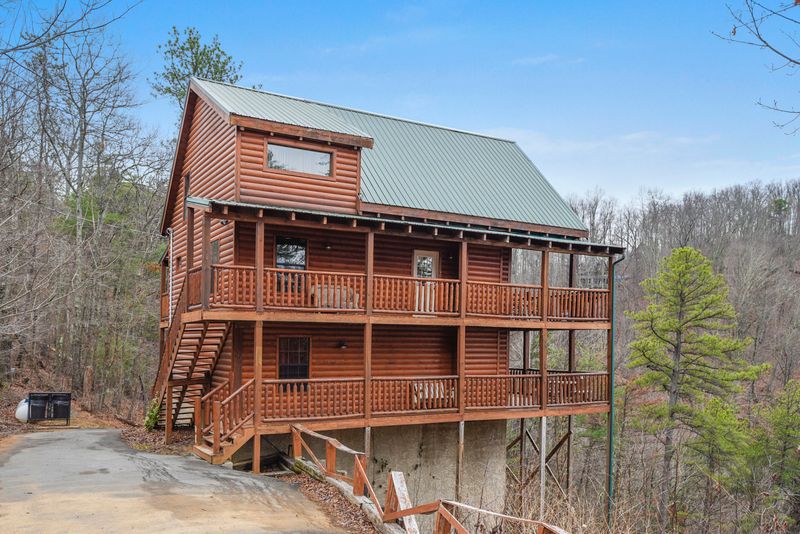 3217 Emerald Springs Loop, Sevierville, TN 37862