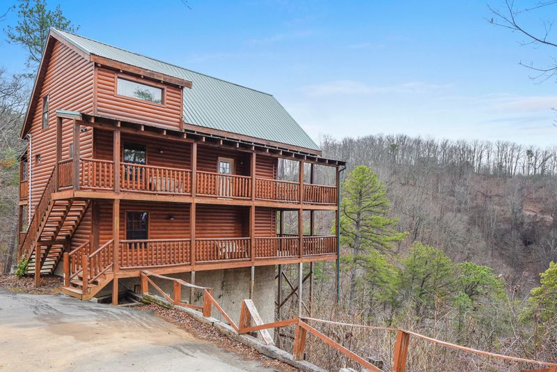 3217 Emerald Springs Loop, Sevierville, TN 37862