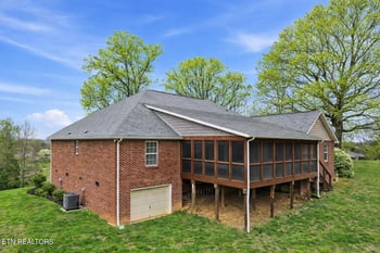 3217 Sandpiper Ct, Kodak, TN 37764
