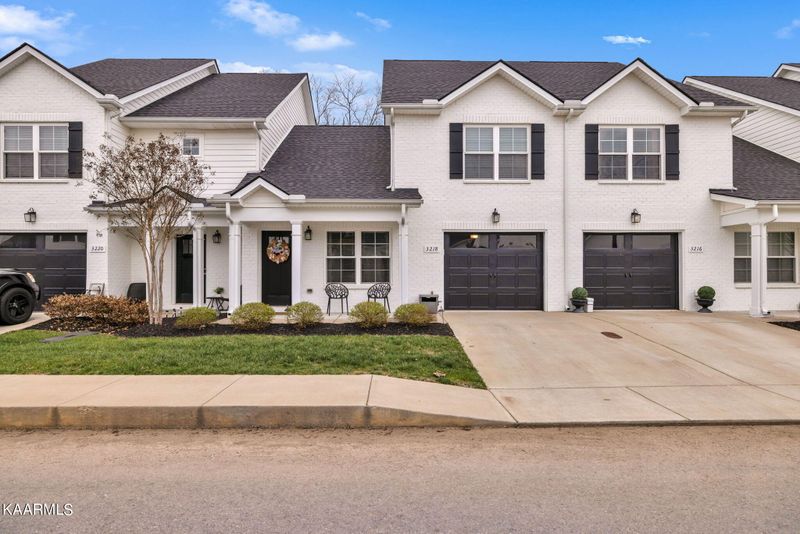 3218 Clemons Cir, Murfreesboro, TN 37128