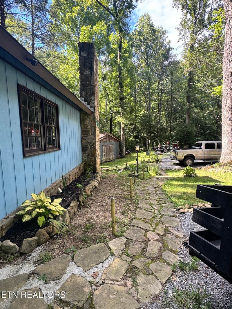 3219 Holly Ln, Sevierville, TN 37862