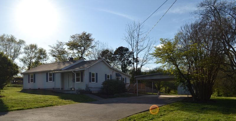 322 Abrams Rd, Rockford, TN 37853