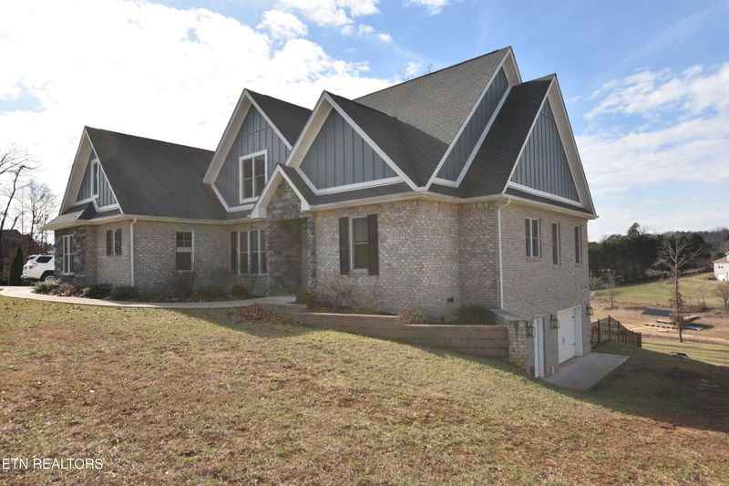 322 Blount Cir, Rutledge, TN 37861