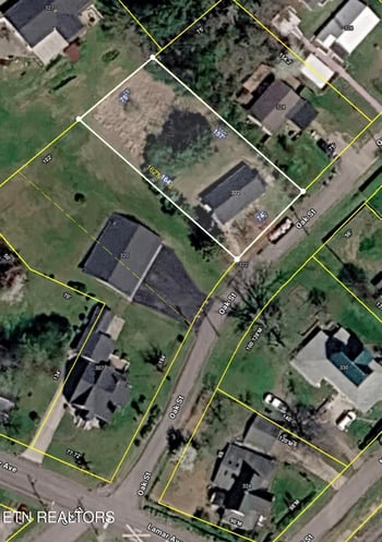 322 Oak St, Clinton, TN 37716