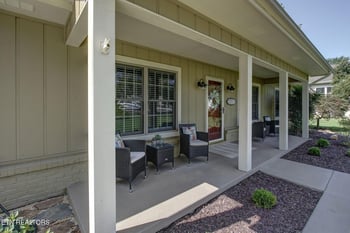 322 Saligugi Ln, Loudon, TN 37774