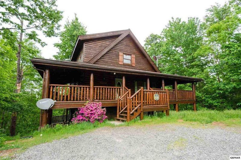 3220 Emerald Springs Loop, Sevierville, TN 37862