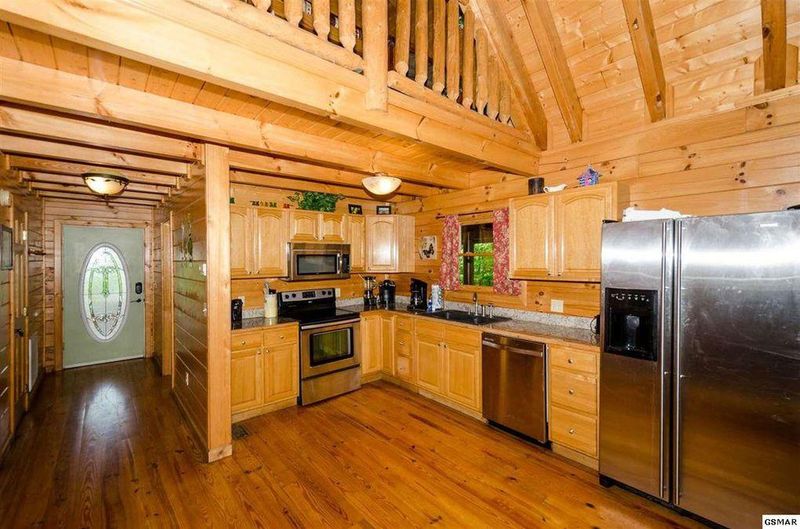 3220 Emerald Springs Loop, Sevierville, TN 37862