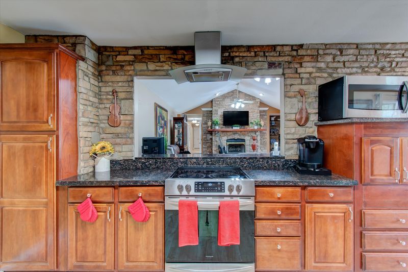 3220 Topside Rd, Knoxville, TN 37920