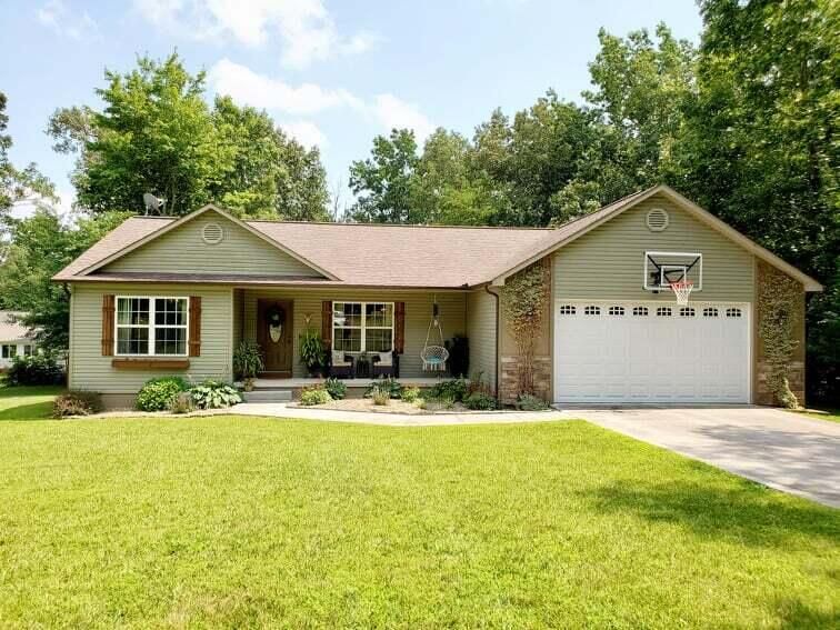 3220 Warpath Dr, Crossville, TN 38572