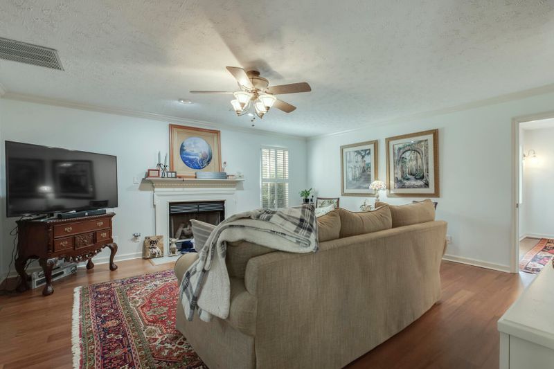 3221 Great Meadows Dr, Knoxville, TN 37920
