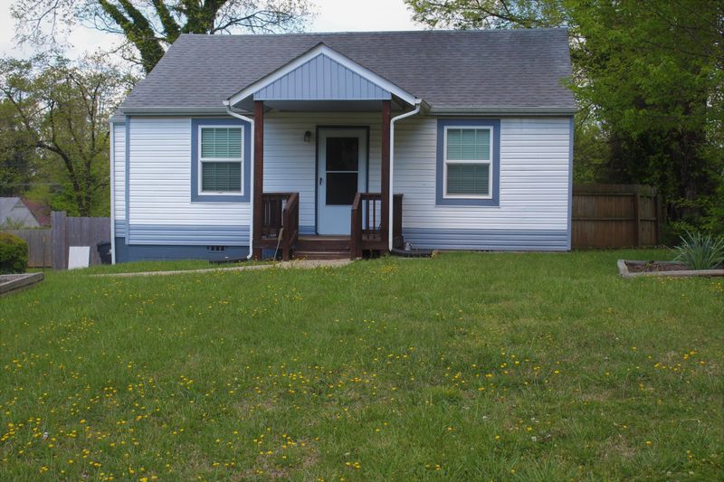 3221 Selma Ave, Knoxville, TN 37914