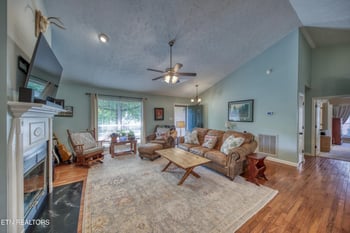 3225 Great Meadows Dr, Knoxville, TN 37920