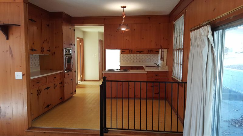 3227 Buffat Mill Rd, Knoxville, TN 37917