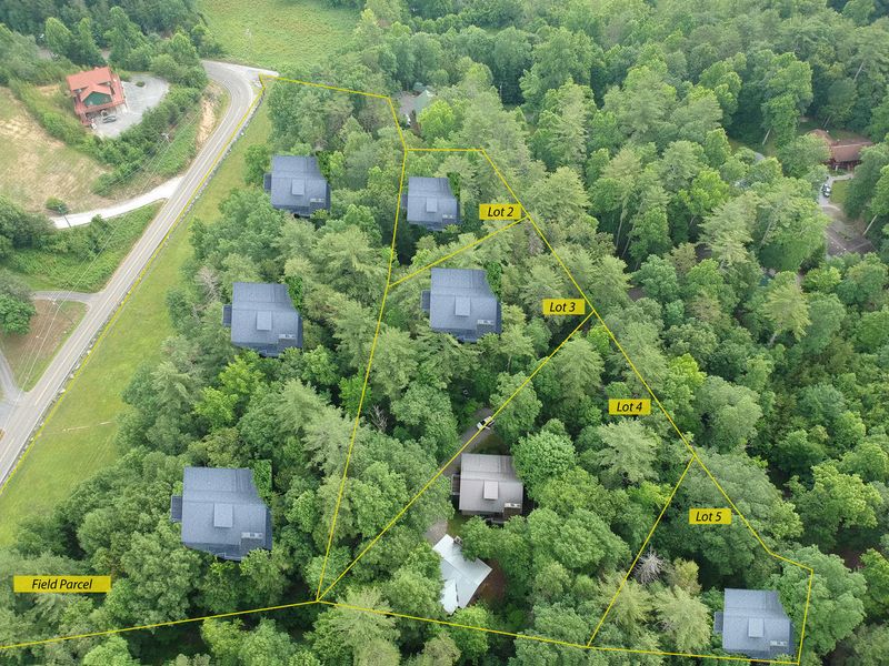 3227 Holly Ln, Sevierville, TN 37862