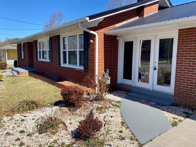 3227 Old Mill St, Pigeon Forge, TN 37863