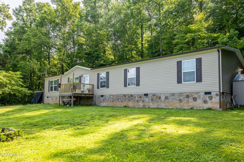 323 Cumberland View Rd, Clinton, TN 37716