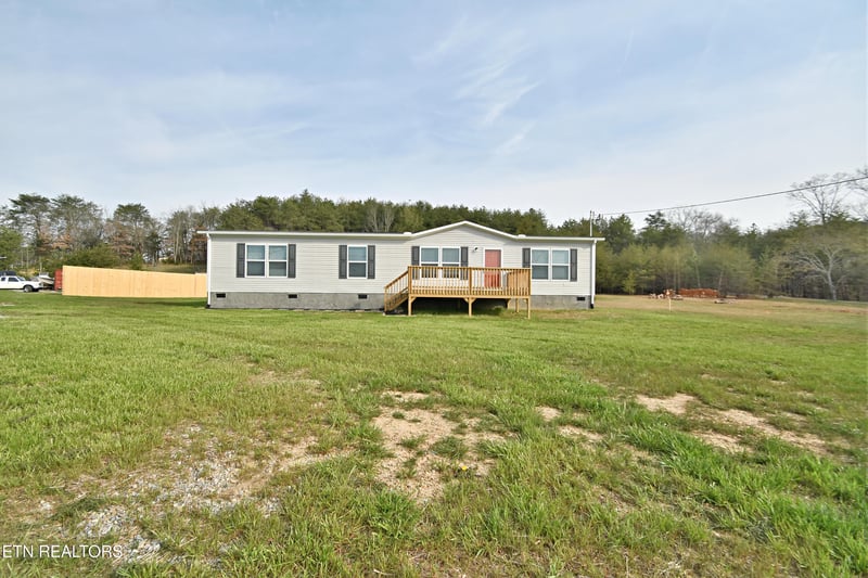 323 Foster Rd, Blaine, TN 37709