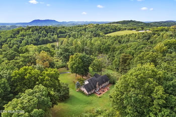 323 Kitts Rd, Luttrell, TN 37779