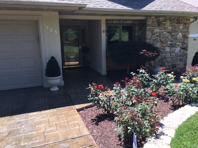 323 Maggie Mack Ln, Sevierville, TN 37862
